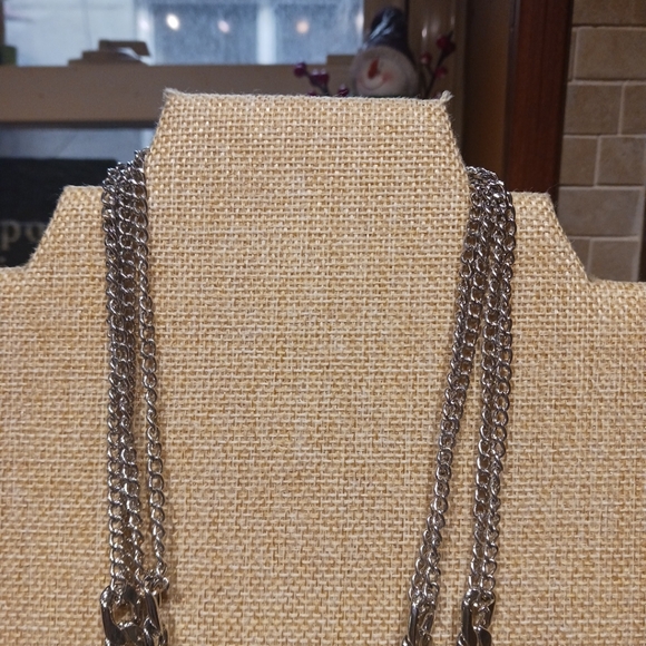 19" Two Stand Double Chain Silvertone Layered Statement Necklace. - Picture 5 of 5